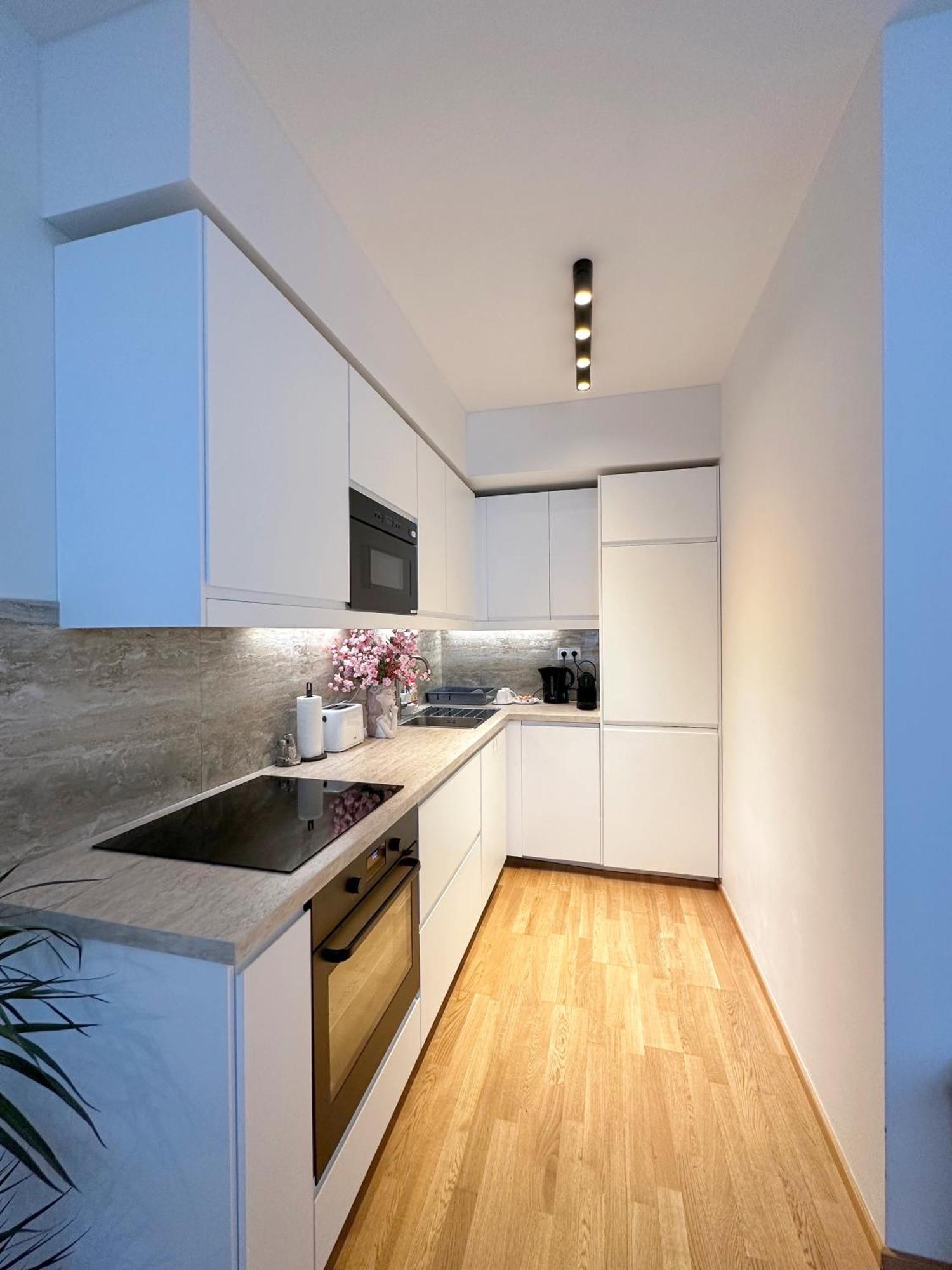 Apartment With Free Parking In Prague Exterior photo